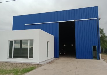 Excelente Galpon sobre la colectora Isidoro Brunengo